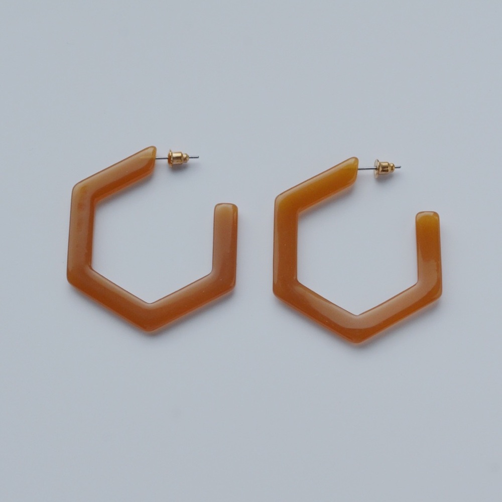 LAST2 UO Style Resin Squared Post Hoop Earrings - Picture 6 of 8